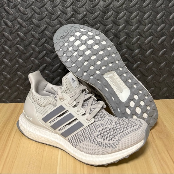 Adidas UltraBoost 1.0 Running Shoes Grey White IE8976 Mens Size 7 Womens Size 8